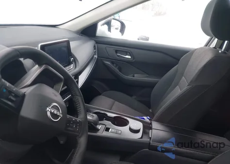 2025 Nissan Rogue Sv Intelligent Awd z USA, uszkodzony, nr VIN 5N1BT3BB0SC800133